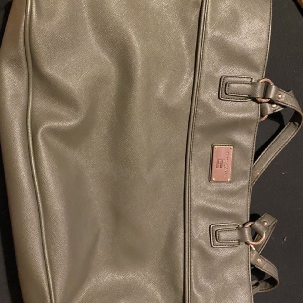 Tommy Hilfiger bag